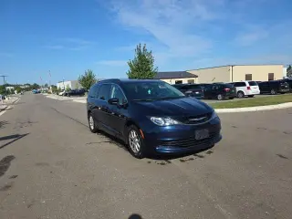 Chrysler Voyager 2020 LXi 4 puertas Mini-Van