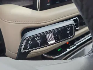Lincoln Nautilus 2023 AWD Reserve SUV de 4 puertas