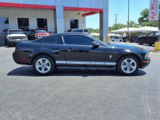 Ford Mustang 2007 V6 Deluxe 2dr Fastback