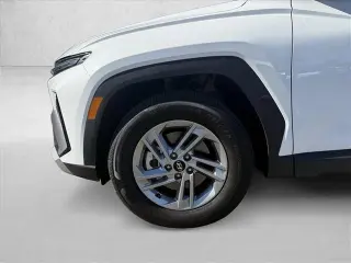 Hyundai TUCSON 2026 SE SUV de 4 puertas