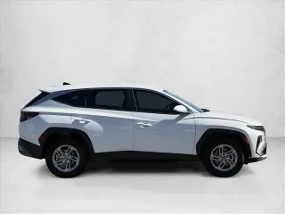 Hyundai TUCSON 2026 SE SUV de 4 puertas