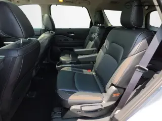 Nissan Pathfinder 2024 AWD SL 4dr SUV