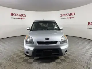 Kia Soul 2010 + Crossover de 4 puertas y transmisión manual de 5 velocidades