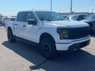 Ford F-150 Lightning 2023 AWD XLT 4 puertas SuperCrew caja corta de 5.5 pies