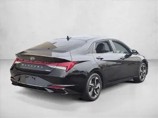 Hyundai ELANTRA 2022 Limited Sedán de 4 puertas