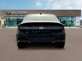 Sedán de 4 puertas Hyundai SONATA 2025 SE