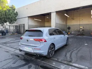 Volkswagen Golf GTI 2025 SE 4 puertas portón trasero