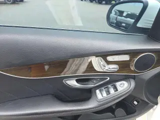 Mercedes-Benz Clase C 2018 C 300 Sedán de 4 puertas