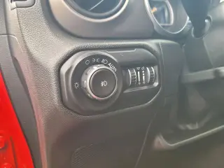 Jeep Wrangler Unlimited 2018 4x4 Sport SUV de 4 puertas (lanzamiento de mitad de año)