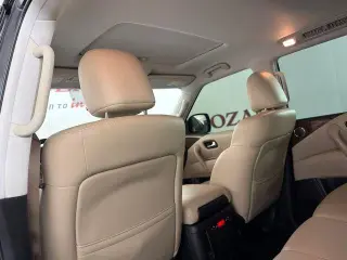 Nissan Armada 2018 4x2 SL SUV de 4 puertas