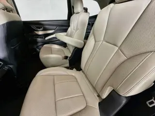 Subaru Ascent 2023 AWD Limited de 7 pasajeros y 4 puertas SUV