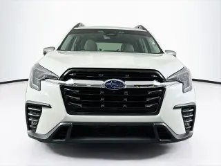 Subaru Ascent 2023 AWD Limited de 7 pasajeros y 4 puertas SUV