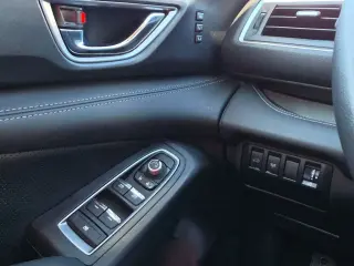 Subaru Ascent 2023 AWD Limited de 7 pasajeros y 4 puertas
