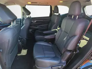 Subaru Ascent 2023 AWD Limited de 7 pasajeros y 4 puertas