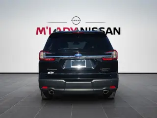 Subaru Ascent 2023 AWD Limited de 7 pasajeros y 4 puertas