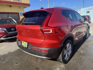 Volvo XC40 2021