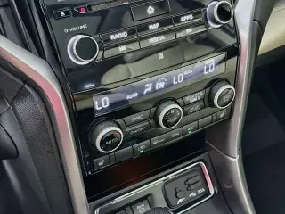 Subaru Ascent 2022 AWD Limited de 8 pasajeros y 4 puertas