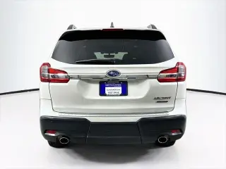 Subaru Ascent 2022 AWD Limited de 8 pasajeros y 4 puertas