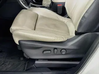 Subaru Ascent 2022 AWD Limited de 8 pasajeros y 4 puertas