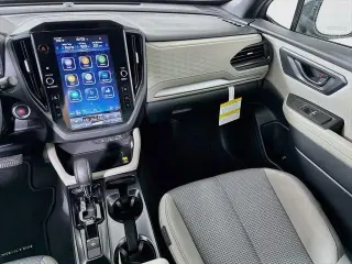 Subaru Forester 2026 AWD Premium Crossover de 4 puertas