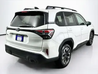 Subaru Forester 2026 AWD Premium Crossover de 4 puertas