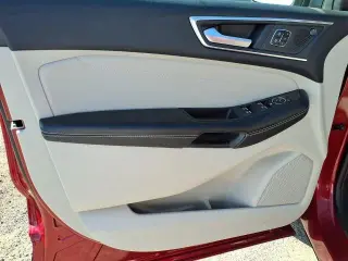 Ford Edge 2024 AWD Titanium SUV de 4 puertas