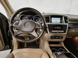 Mercedes-Benz Clase M 2014 ML 350 SUV de 4 puertas