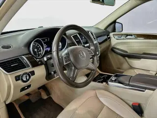 Mercedes-Benz Clase M 2014 ML 350 SUV de 4 puertas