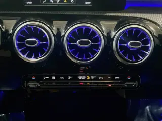 Mercedes-Benz Clase A 2019 A 220 Sedán de 4 puertas