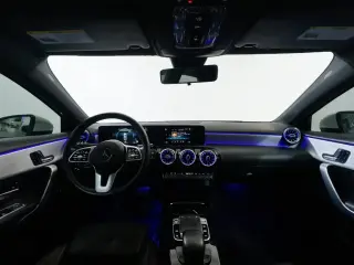 Mercedes-Benz Clase A 2019 A 220 Sedán de 4 puertas