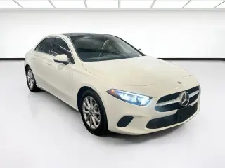 Mercedes-Benz Clase A 2019 A 220 Sedán de 4 puertas