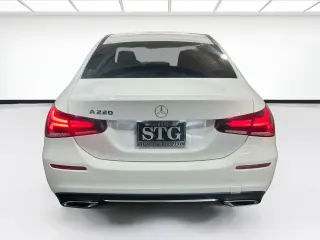 Mercedes-Benz Clase A 2019 A 220 Sedán de 4 puertas