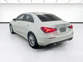 Mercedes-Benz Clase A 2019 A 220 Sedán de 4 puertas