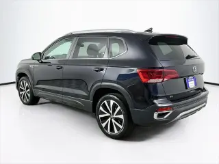 Volkswagen Taos 2024 SE SUV de 4 puertas