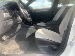 Volkswagen Jetta 2019