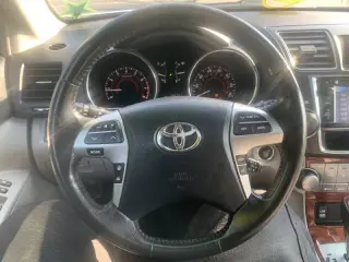 Toyota Highlander 2013