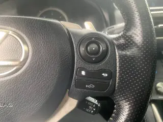 Lexus IS 300 2016