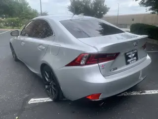 Lexus IS 300 2016