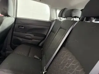 Crossover Mitsubishi Outlander Sport 2024 AWD S 4 puertas