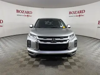 Crossover Mitsubishi Outlander Sport 2024 AWD S 4 puertas