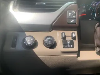 Chevrolet Suburban 2017