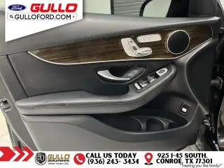 Mercedes-Benz GLC 2019 GLC 300 SUV de 4 puertas
