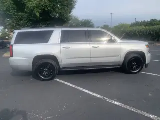 Chevrolet Suburban 2019