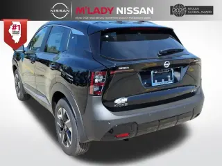 Nissan Kicks 2026 AWD SV Crossover de 4 puertas