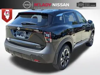 Nissan Kicks 2026 AWD SV Crossover de 4 puertas