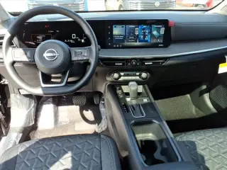 Nissan Kicks 2026 AWD SV Crossover de 4 puertas