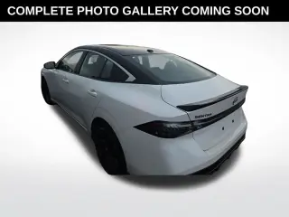 Sedán Nissan Sentra SR de 4 puertas 2026