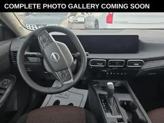 Sedán Nissan Sentra SR de 4 puertas 2026