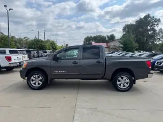 Nissan Titan 2011