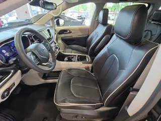 Chrysler Pacifica 2023 Limited Miniván de 4 puertas